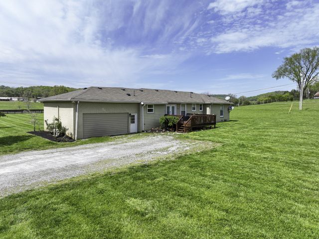 6865 Flat Creek Rd, College Grove, TN 37046