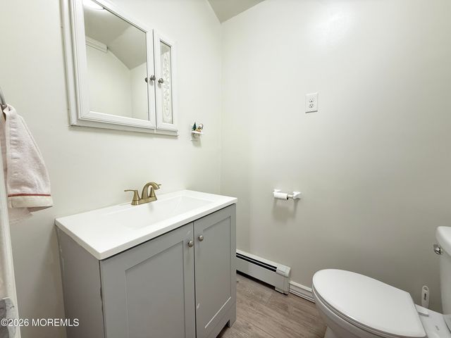 63 Shorewood Drive, Bayville, NJ 08721