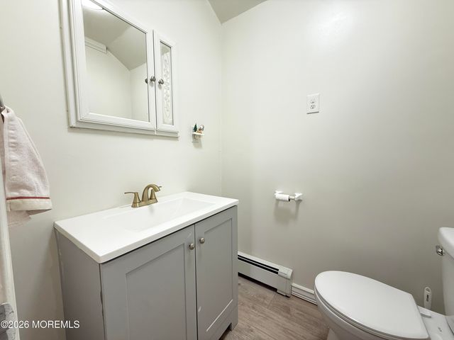 63 Shorewood Drive, Bayville, NJ 08721