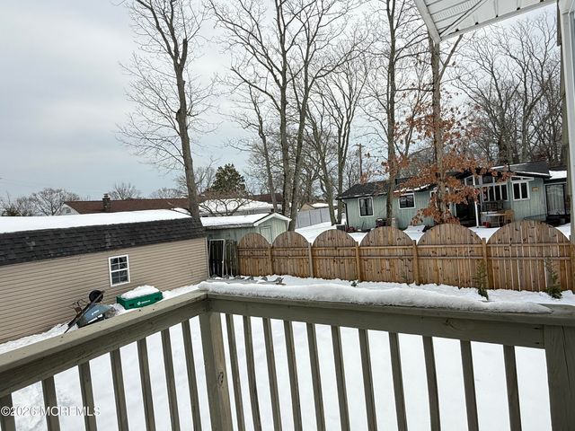 63 Shorewood Drive, Bayville, NJ 08721