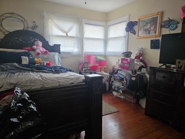 853 E 166th Street, South Holland, IL 60473