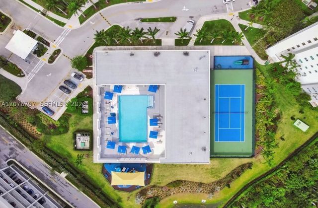 15051 Royal Oaks Ln 2403, North Miami, FL 33181