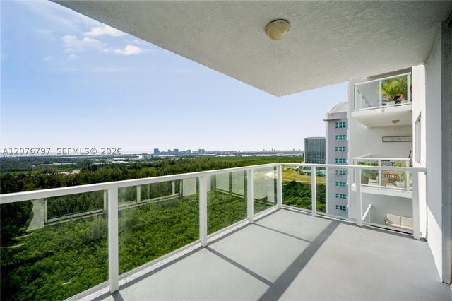 15051 Royal Oaks Ln 2403, North Miami, FL 33181