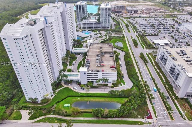 15051 Royal Oaks Ln 2403, North Miami, FL 33181