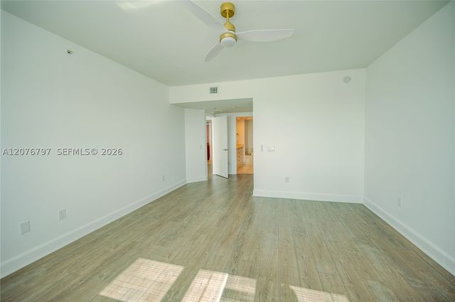 15051 Royal Oaks Ln 2403, North Miami, FL 33181
