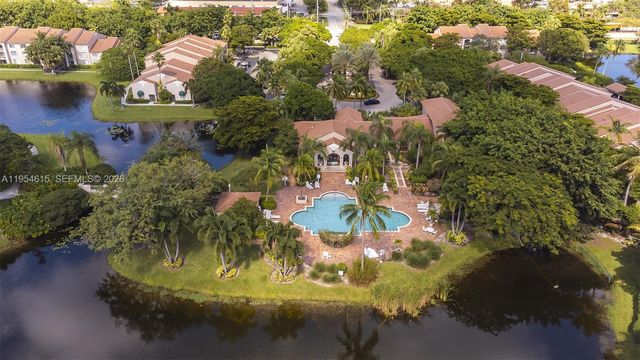 12136 Saint Andrews Pl 204, Miramar, FL 33025