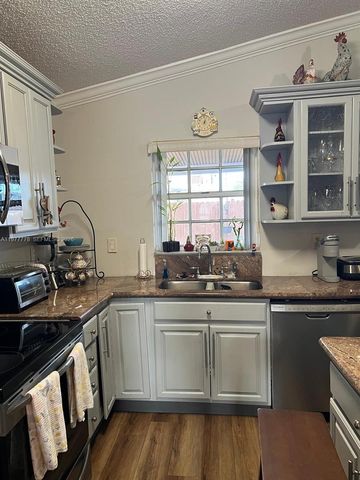 4911 SW 142nd Pl, Miami, FL 33175