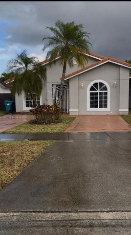 4911 SW 142nd Pl, Miami, FL 33175