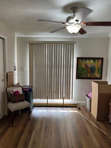 4911 SW 142nd Pl, Miami, FL 33175