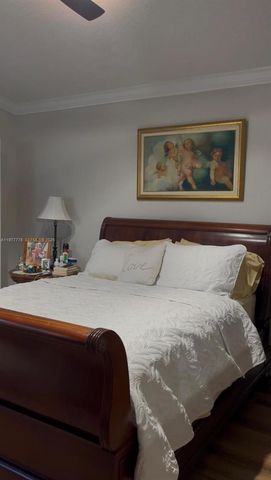 4911 SW 142nd Pl, Miami, FL 33175