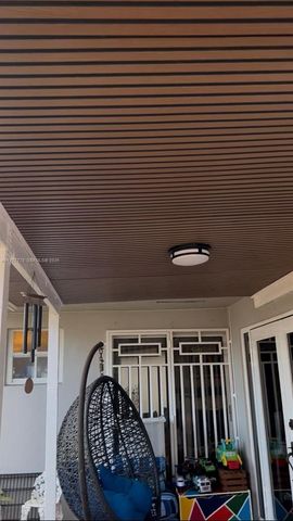 4911 SW 142nd Pl, Miami, FL 33175