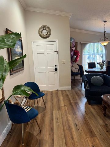 4911 SW 142nd Pl, Miami, FL 33175