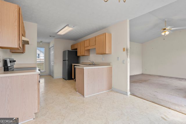 408 Autumn Lake Courts, Mcdonough, GA 30253