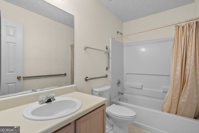 408 Autumn Lake Courts, Mcdonough, GA 30253