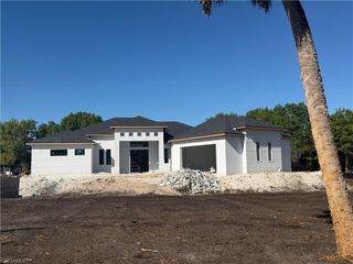 441 16th ST NE, Naples, FL 34120