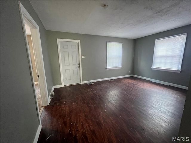 26 Lamar Drive, Jennings, MO 63136