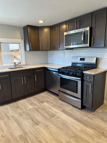 35 Lavern Street 2 Flr, Sayreville, NJ 08872