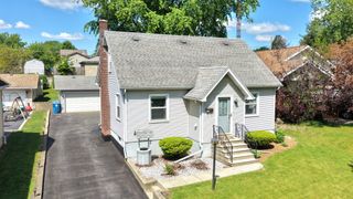 1609 N Hickory Street, Crest Hill, IL 60403