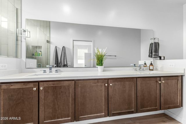 325 E CORONADO Road 13, Phoenix, AZ 85004