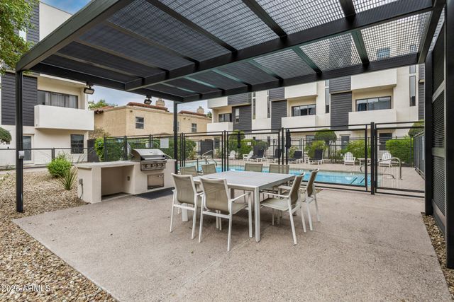 325 E CORONADO Road 13, Phoenix, AZ 85004