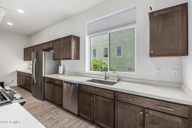 325 E CORONADO Road 13, Phoenix, AZ 85004