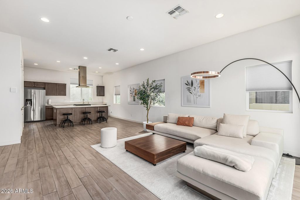 325 E CORONADO Road 13, Phoenix, AZ 85004