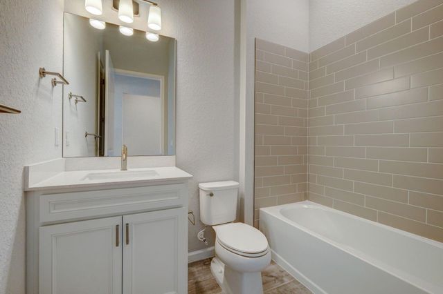 837 SE Courances Drive, Port St Lucie, FL 34984