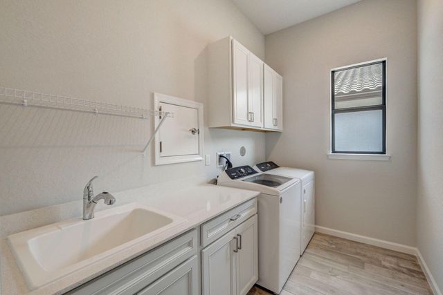 837 SE Courances Drive, Port St Lucie, FL 34984