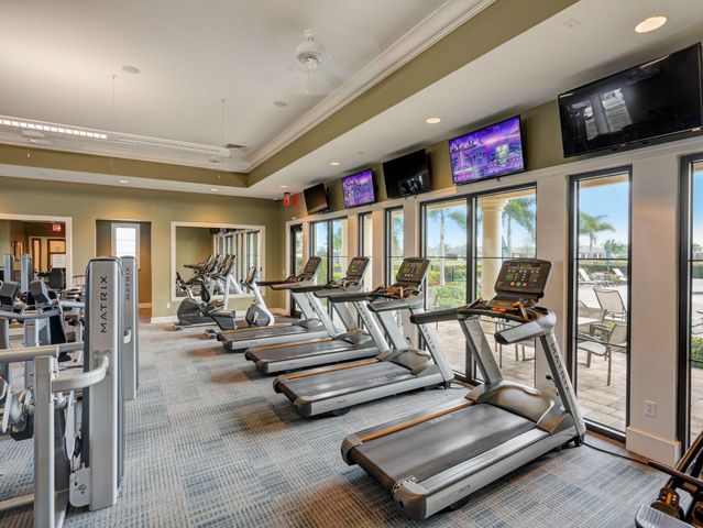 837 SE Courances Drive, Port St Lucie, FL 34984