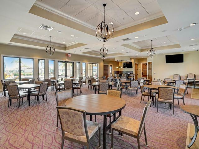 837 SE Courances Drive, Port St Lucie, FL 34984