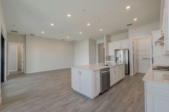 837 SE Courances Drive, Port St Lucie, FL 34984