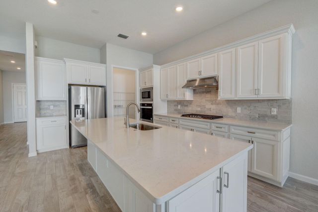 837 SE Courances Drive, Port St Lucie, FL 34984