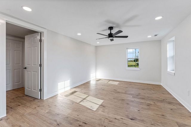 145 Coy Road, Anderson, MO 64831