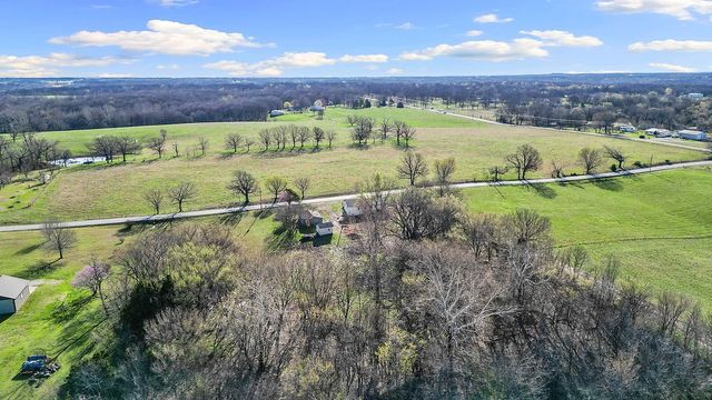 145 Coy Road, Anderson, MO 64831