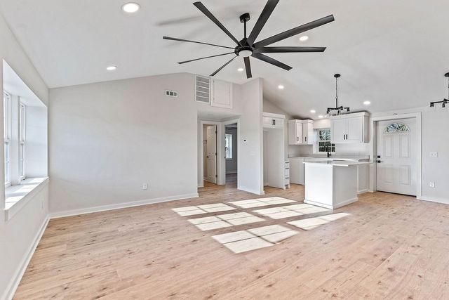 145 Coy Road, Anderson, MO 64831