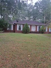 5481 Angham Road, Powder Springs, GA 30127