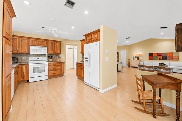 701 NW 25TH Avenue, Delray Beach, FL 33445