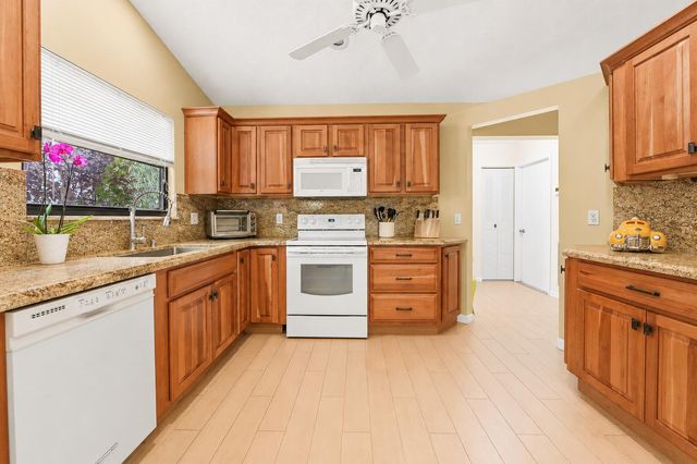 701 NW 25TH Avenue, Delray Beach, FL 33445