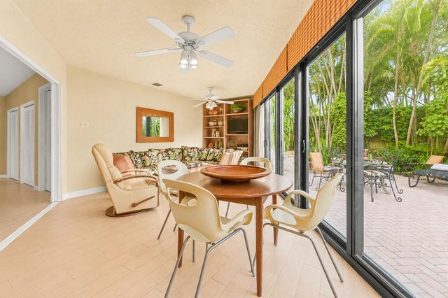 701 NW 25TH Avenue, Delray Beach, FL 33445