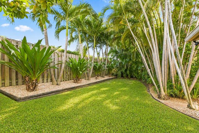 701 NW 25TH Avenue, Delray Beach, FL 33445