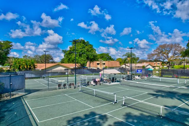 701 NW 25TH Avenue, Delray Beach, FL 33445