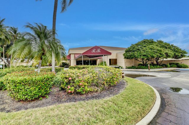 701 NW 25TH Avenue, Delray Beach, FL 33445
