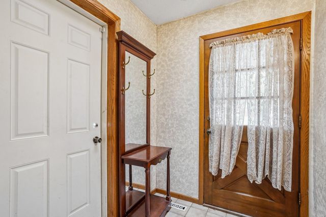 8408 Sheridan Avenue N, Brooklyn Park, MN 55444