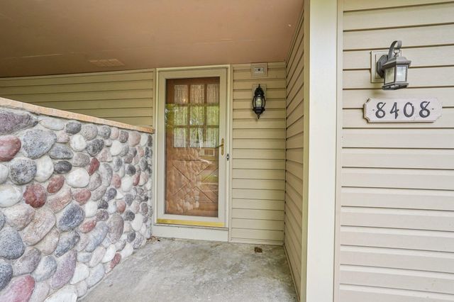 8408 Sheridan Avenue N, Brooklyn Park, MN 55444