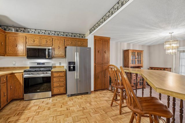 8408 Sheridan Avenue N, Brooklyn Park, MN 55444