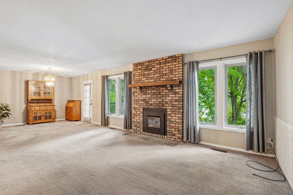 8408 Sheridan Avenue N, Brooklyn Park, MN 55444 — photo 4