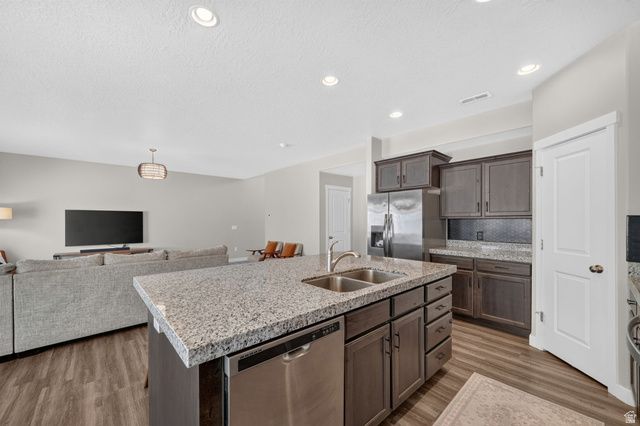 846 W WELLINGTON AVE, North Salt Lake, UT 84054