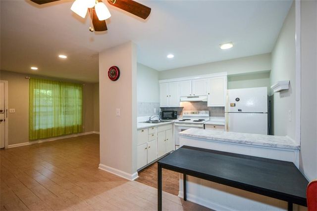 3113 Colonial Way M, Atlanta, GA 30341