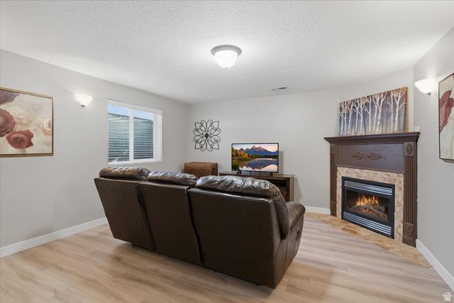 2847 W LINDI WAY, Layton, UT 84041