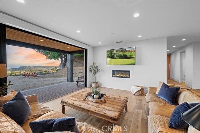 41950 Hacienda Dr, Murrieta, CA 92562